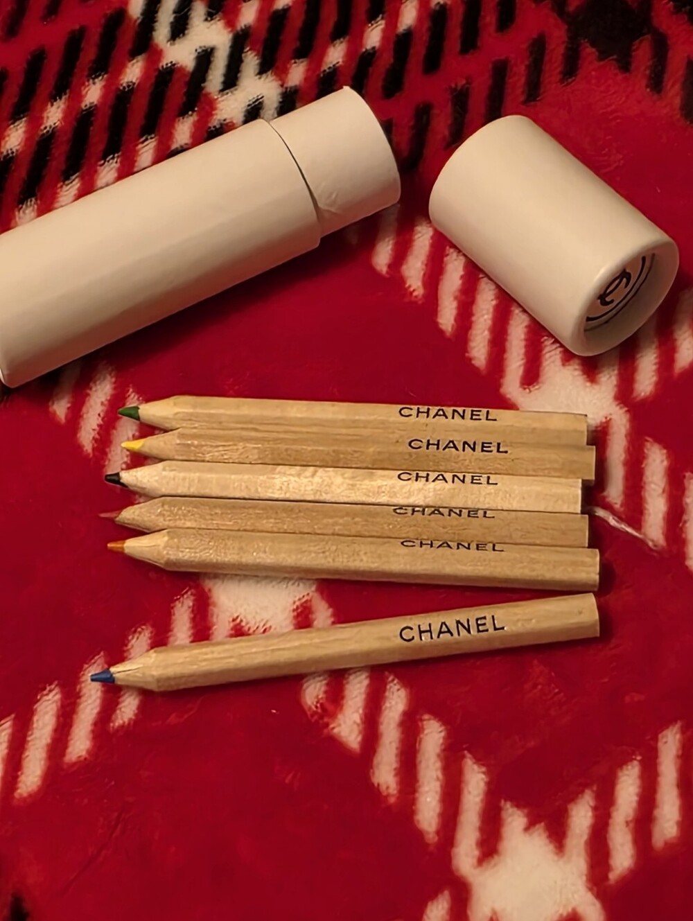 CHANEL Natural Wood Colored Pencil Set with Multicolor Tips